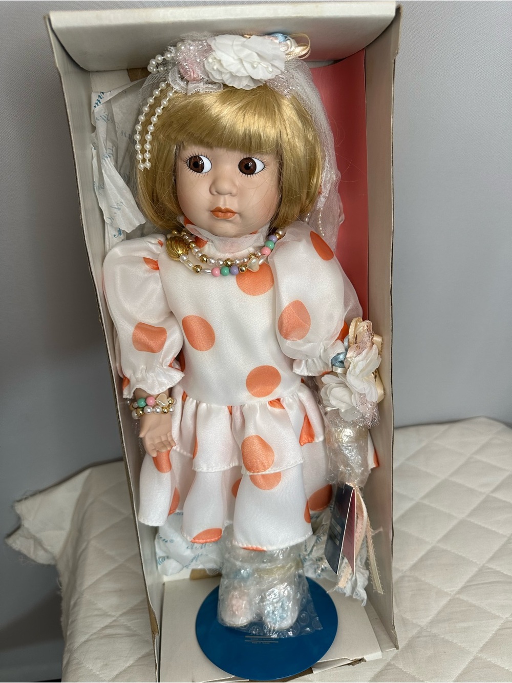 Marian Yu Designs Procelain 16” Doll With Certificate Vintage Rare Collectibles